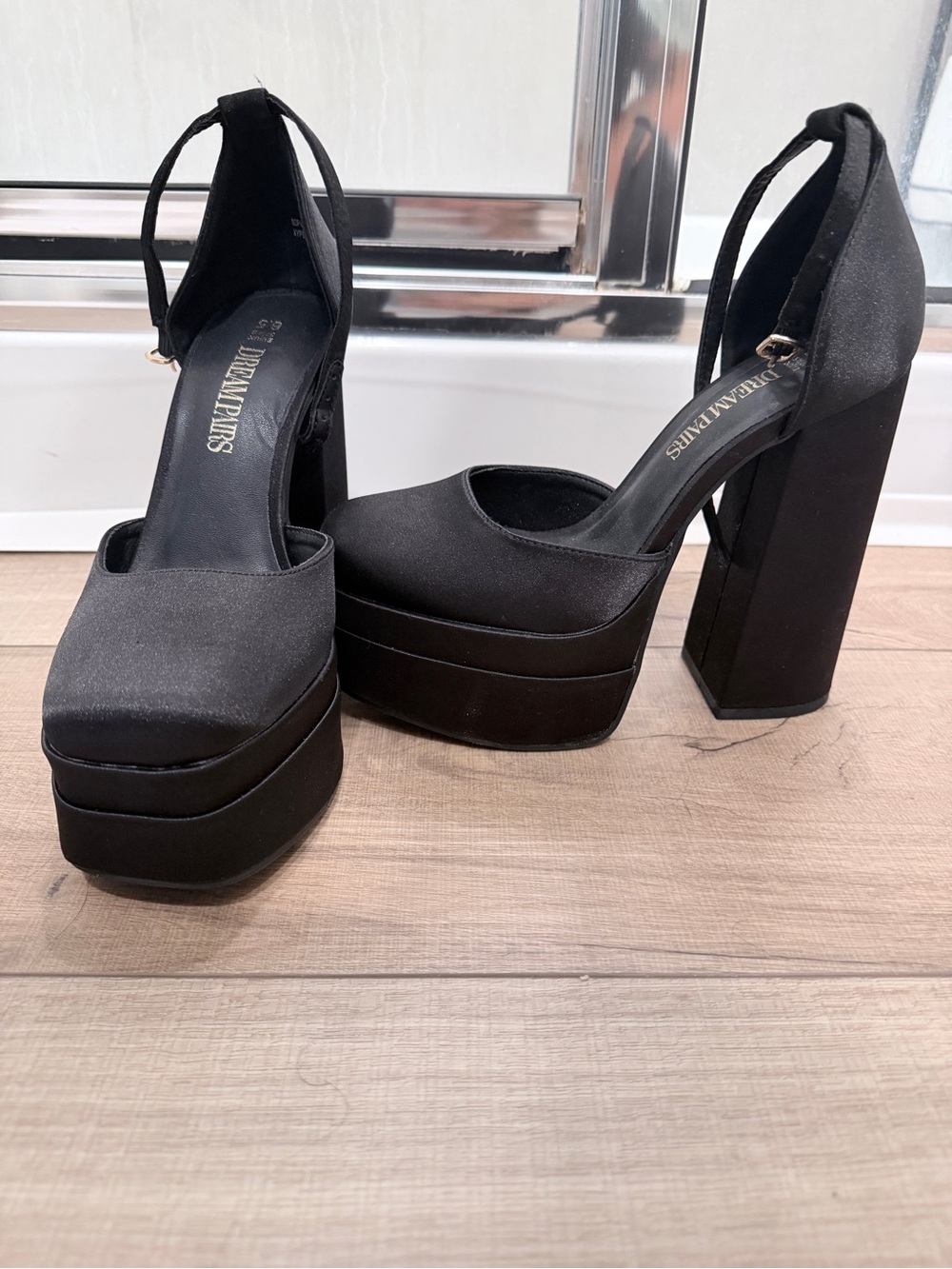 Dream Pairs Black Platform Block Heel Sandals with Ankle Strap